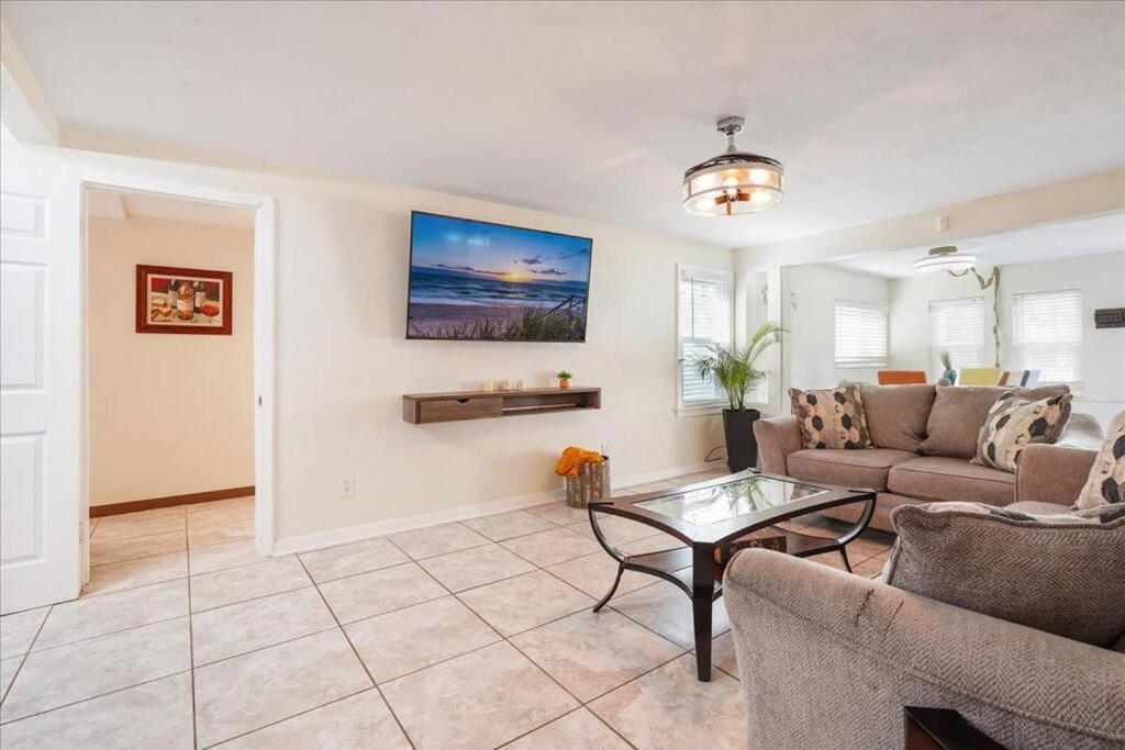 5 Minutes Walk To Beach 4Br/2Baths Daytona Beach Exterior photo