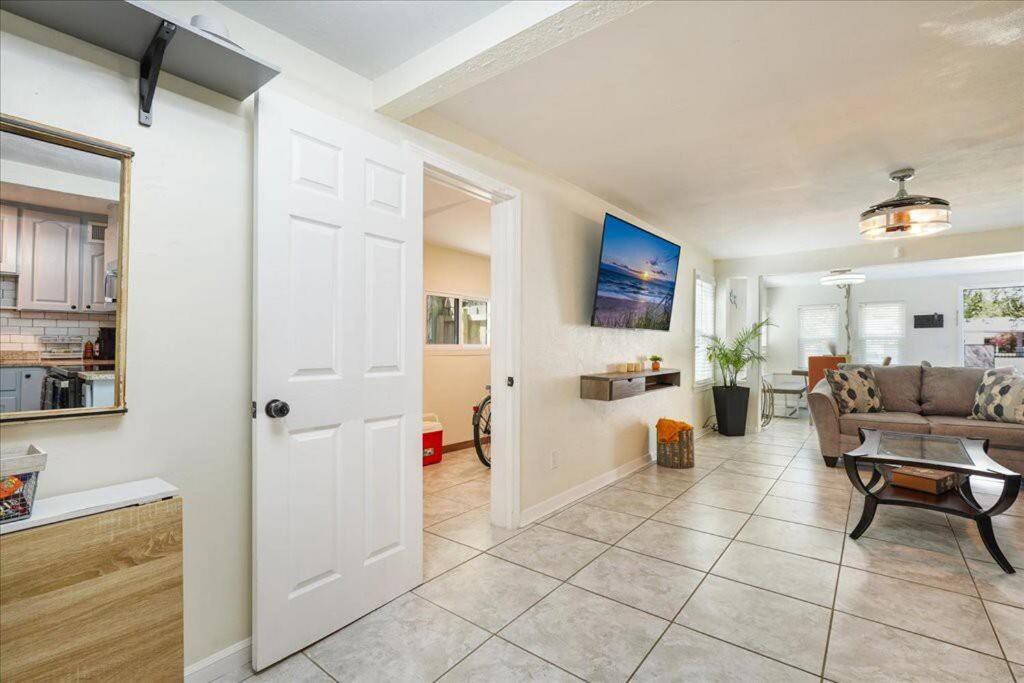 5 Minutes Walk To Beach 4Br/2Baths Daytona Beach Exterior photo